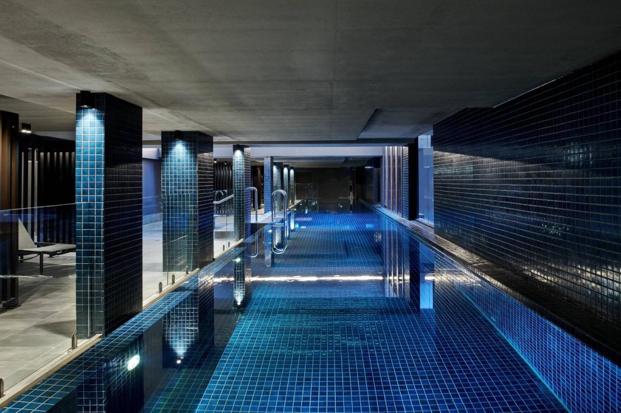 Midnight Hotel, Autograph Collection Canberra Exteriér fotografie The pool at the hotel