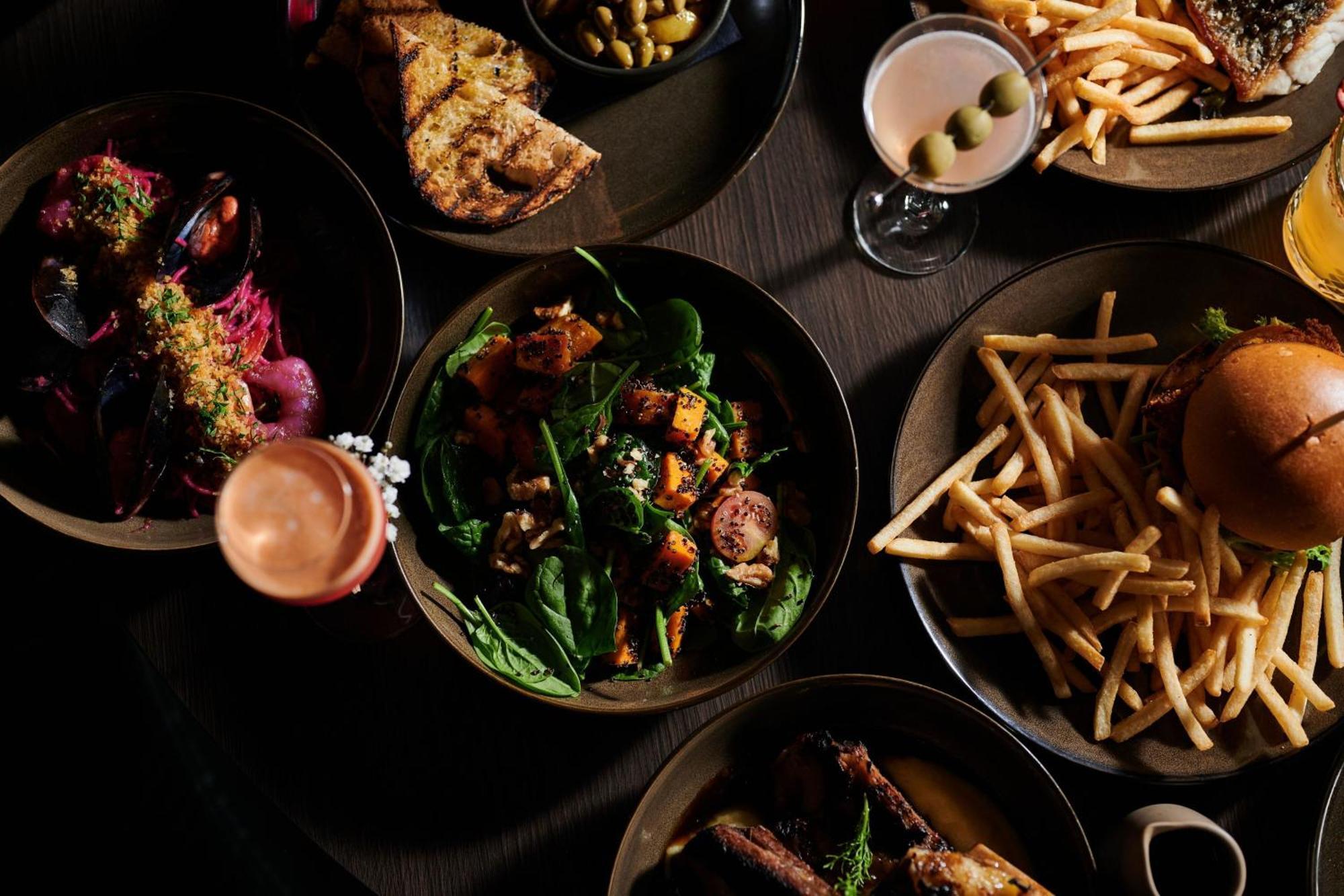 Midnight Hotel, Autograph Collection Canberra Exteriér fotografie A selection of dishes at the restaurant