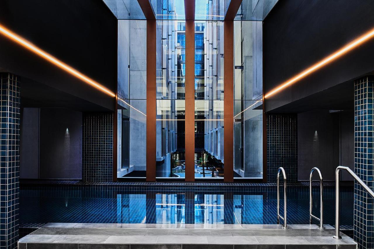 Midnight Hotel, Autograph Collection Canberra Exteriér fotografie The pool at The Standard East Village