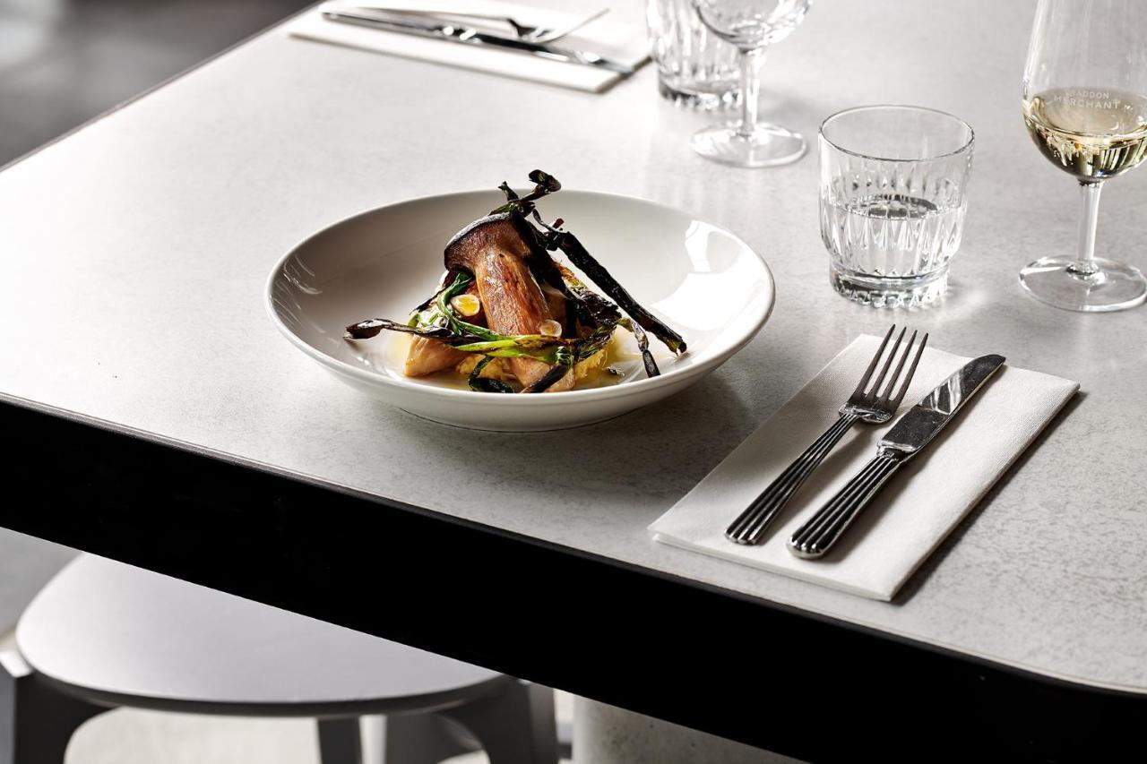 Midnight Hotel, Autograph Collection Canberra Exteriér fotografie A plate of food